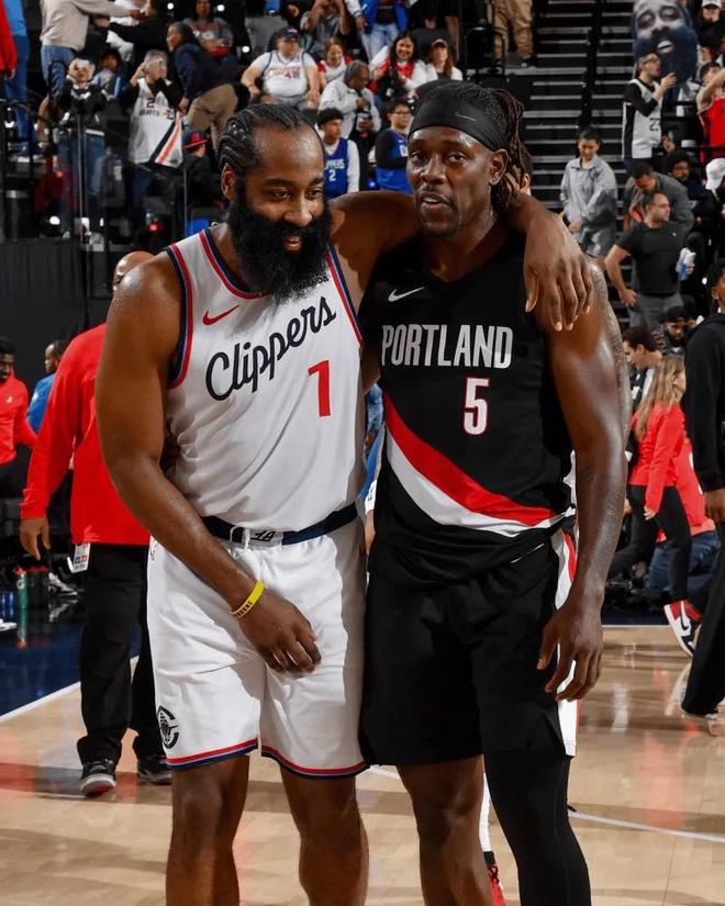 穿了我们霍勒迪沮丧发声而斯帅提到小卡开元棋牌试玩20分13助3断!哈登打(图6) 穿了我们霍勒迪沮丧发声而斯帅提到小卡开元棋牌试玩20分13助3断!哈登打(图6)